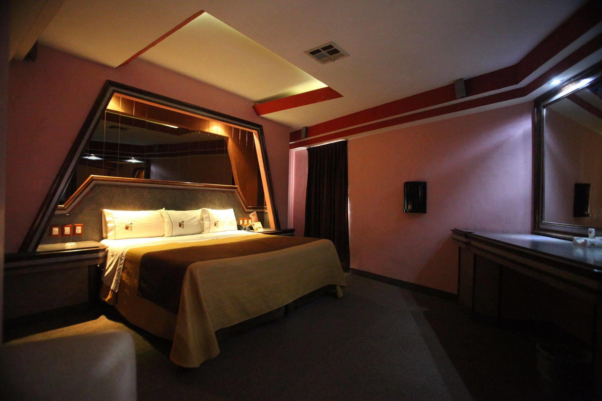 Motel Mediterraneo Mexicali Exteriér fotografie